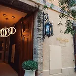 Hotel Nomada House By Sh