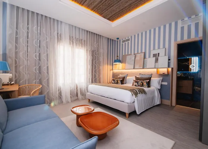 Hotel Nomada House By Sh